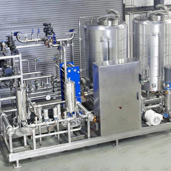 ما أهمية نظام الارتجاع في معدات التقطير؟